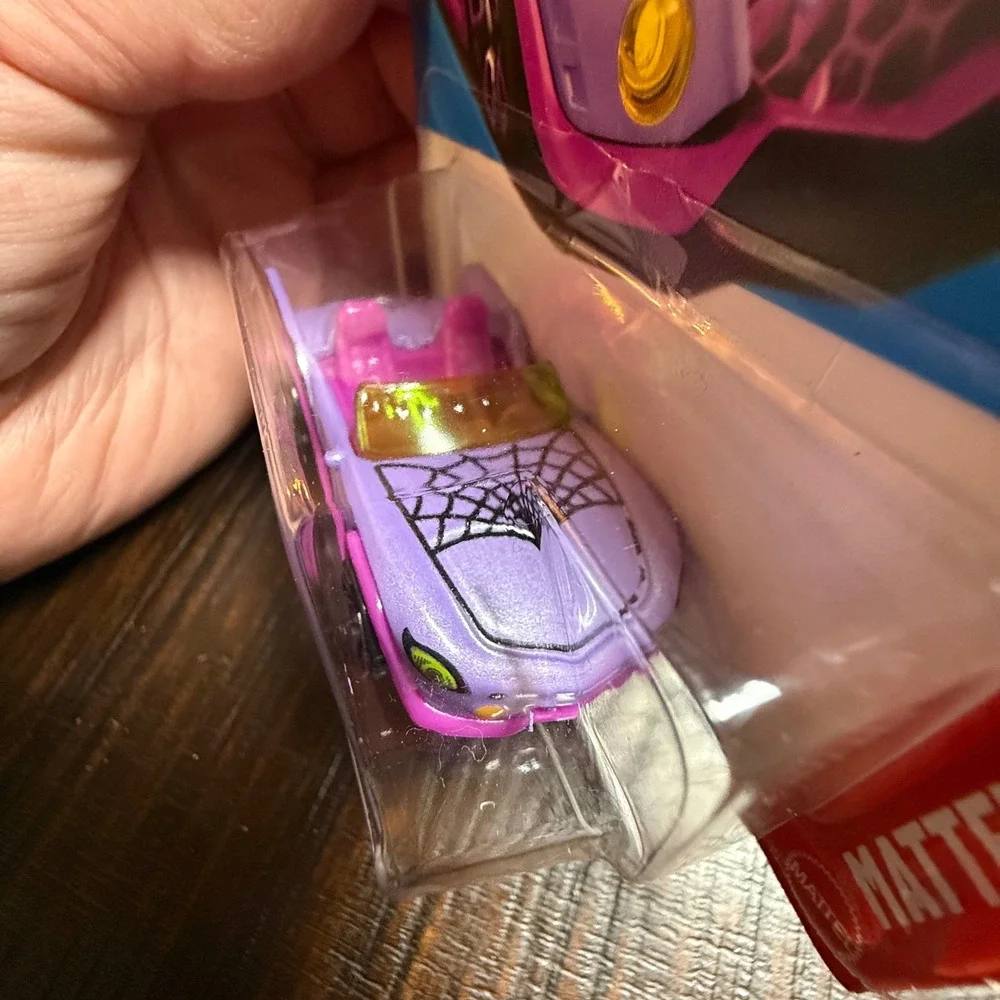 Hot‎ Wheels Monster High Ghoul Mobile Purple Pink 2024 Mainline JJJ19-N9C0B
